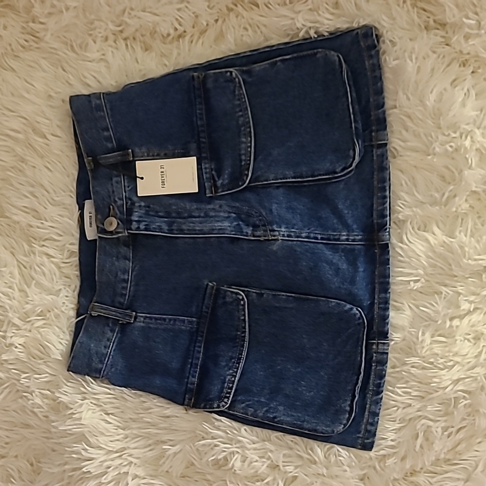 NWT Forever 21 XS womens denim jeans skirt $15!
